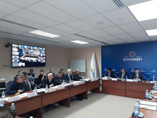 В Казахстане с участием бизнес-сообщества обсудили дорожные карты развития АПК