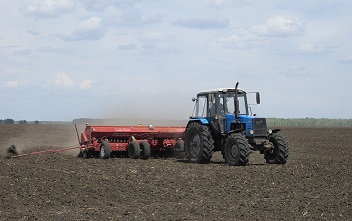 На Южном Урале за сутки засевают почти 100 тысяч гектаров полей