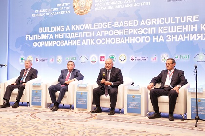В Казахстане прибыль, полученную агропарком, разделили между простыми учеными