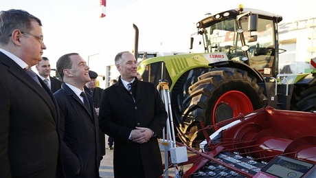 Дмитрий Медведев провел совещание о развитии отечественного сельхозмашиностроения