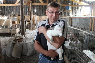 В Курганской области фермер расширяет кроличью ферму