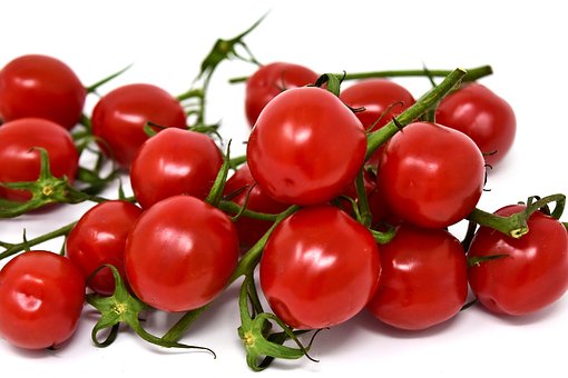 Казахстан временно запретил ввоз азербайджанских томатов