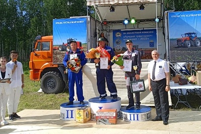 В Тюменской области состоялся конкурс трактористов