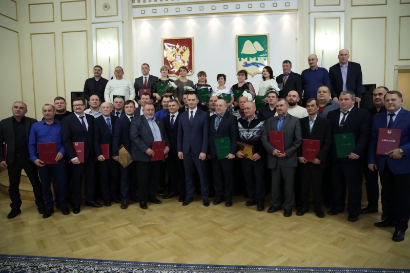 Лучшим труженикам АПК Курганской области вручили награды