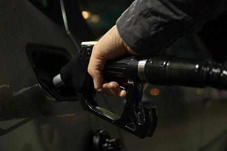 Цены на бензин и дизельное топливо остаются стабильными