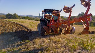 В Минсельхозе планируют, что в 2017 году аграрии приобретут порядка 10 тыс. единиц отечественной сельхозтехники