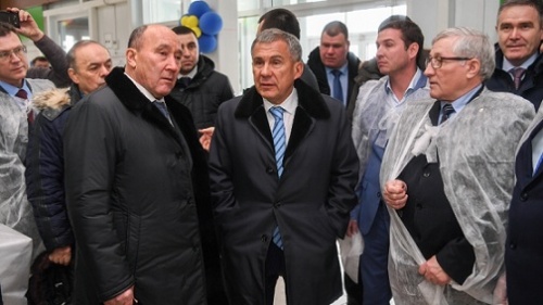 Президент Татарстана посетил Агропромпарк в Заинском районе