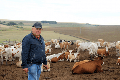 Башкирские фермеры получили гранты на семейные фермы