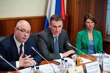 Дмитрий Патрушев обсудил с депутатами ситуацию в отрасли