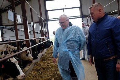 Врио главы Кировской области посетил сельхозпредприятие