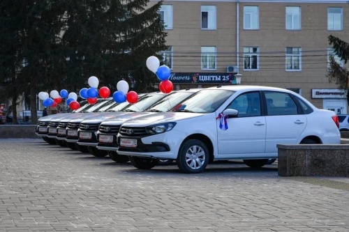 Передовикам АПК Омской области подарили автомобили
