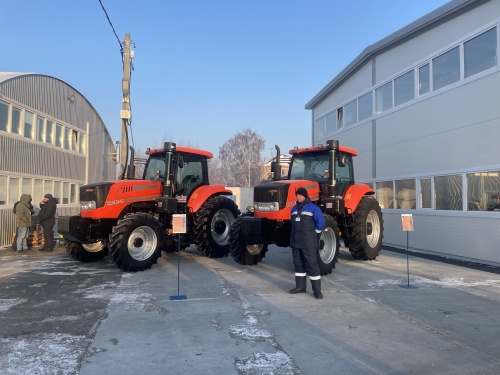 Омские аграрии обновляют машинно-тракторный парк