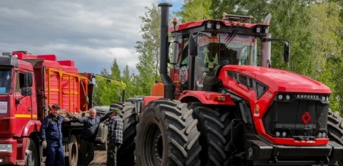 Красноярским фермерам возместят затраты на технику