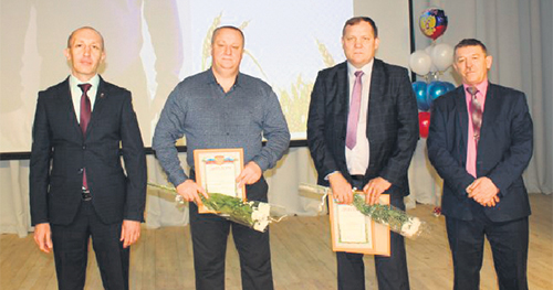 Лучшие труженики АПК Троицкого района получили высокие награды