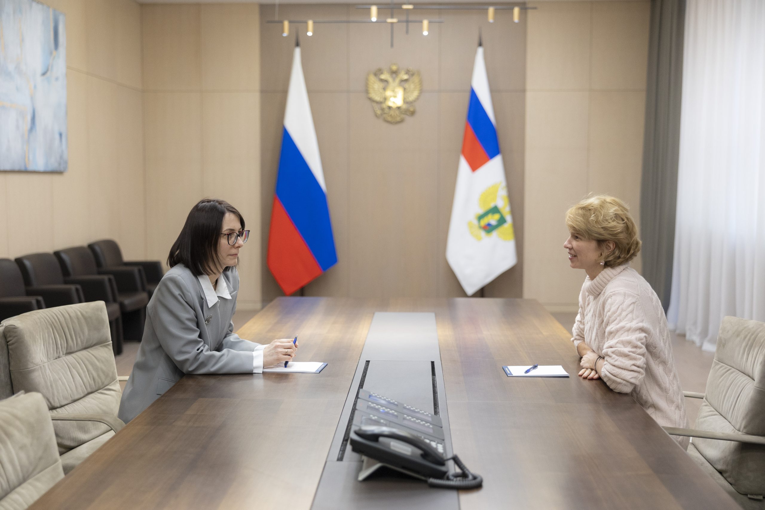 Министр сельского хозяйства РФ Оксана Лут встретилась с профессором СПбГУВМ, доктором ветеринарных наук Еленой Корочкиной